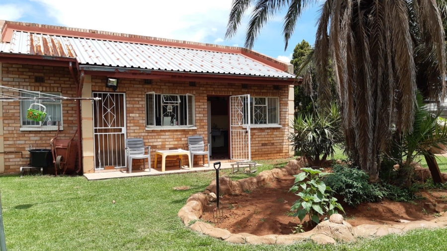 To Let 3 Bedroom Property for Rent in Mayberry Park Gauteng