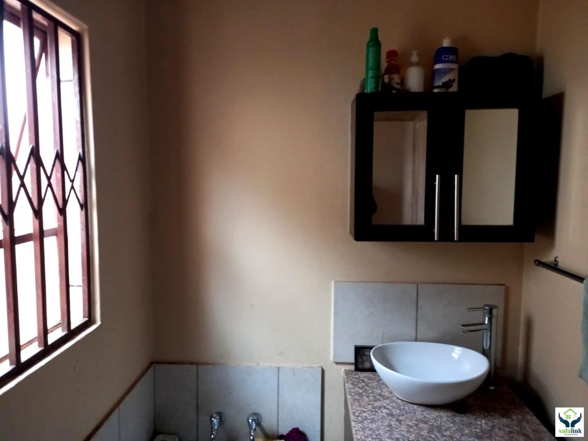 2 Bedroom Property for Sale in Clayville Gauteng