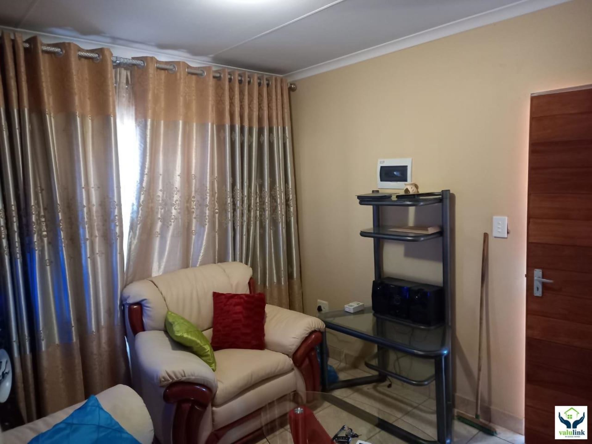 2 Bedroom Property for Sale in Clayville Gauteng