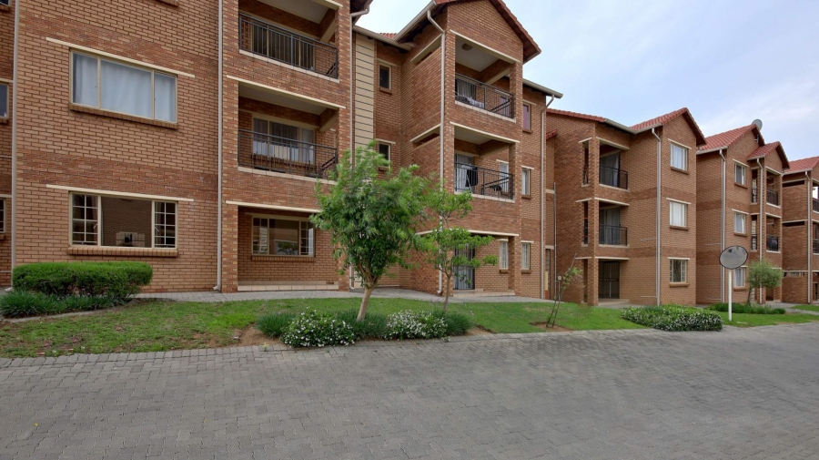 To Let 2 Bedroom Property for Rent in Northwold Gauteng