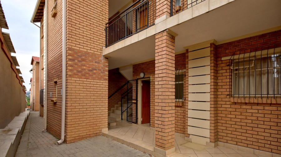 To Let 2 Bedroom Property for Rent in Northwold Gauteng