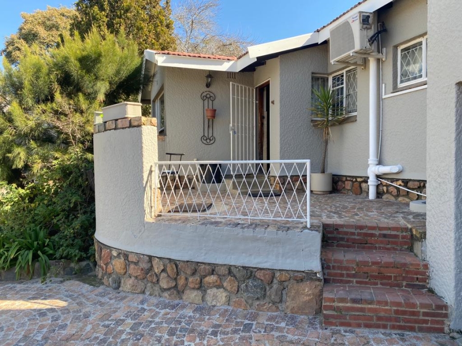 4 Bedroom Property for Sale in Atholl Gauteng