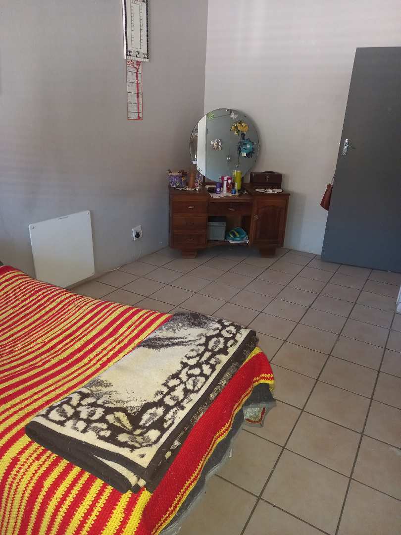 2 Bedroom Property for Sale in Hermanstad Gauteng