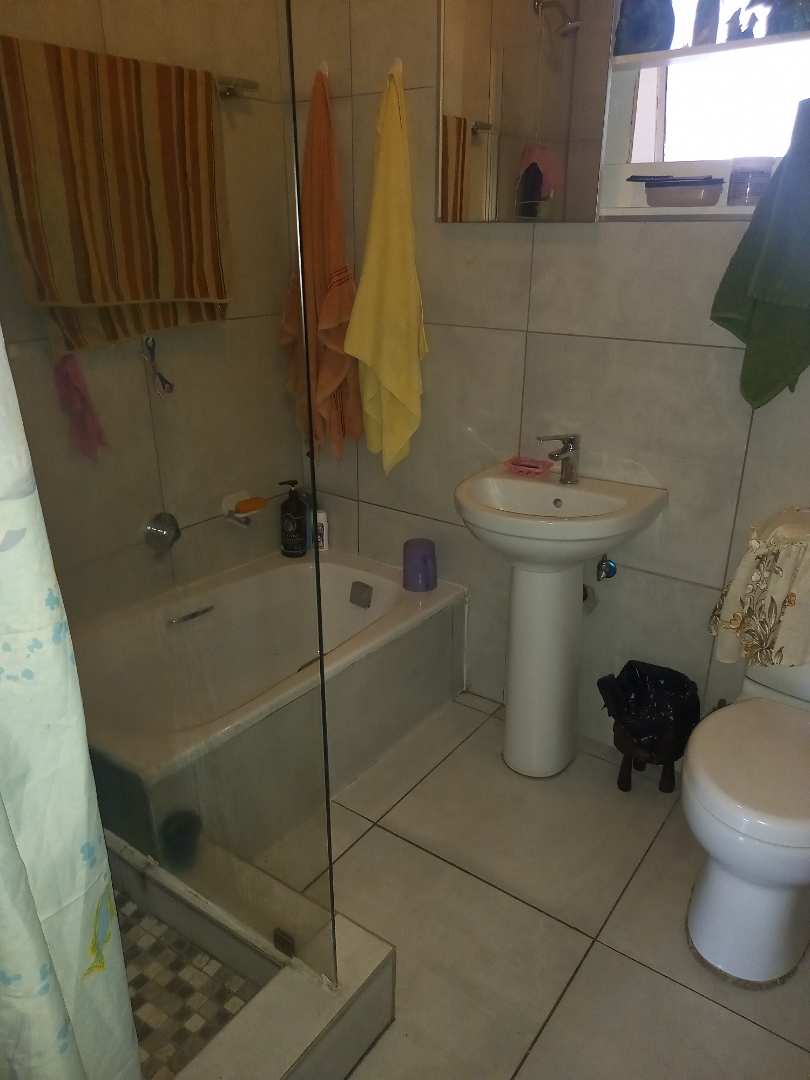 2 Bedroom Property for Sale in Hermanstad Gauteng