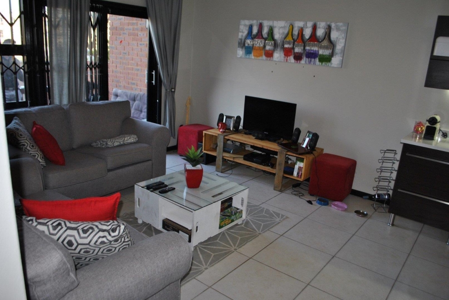 2 Bedroom Property for Sale in Greenstone Hill Gauteng