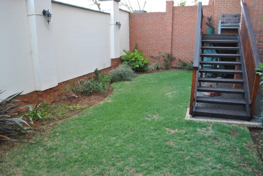 2 Bedroom Property for Sale in Greenstone Hill Gauteng