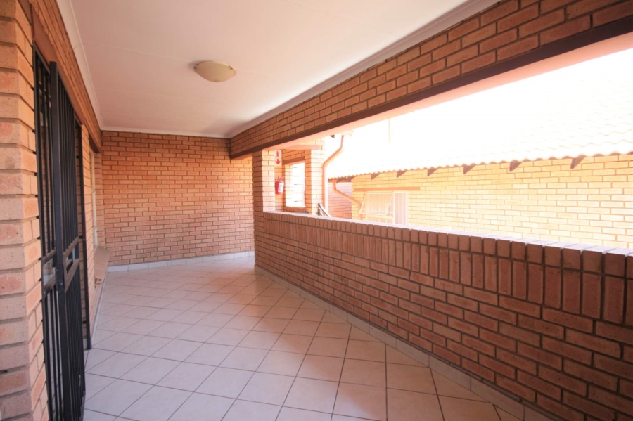 To Let 2 Bedroom Property for Rent in Hazeldean Gauteng