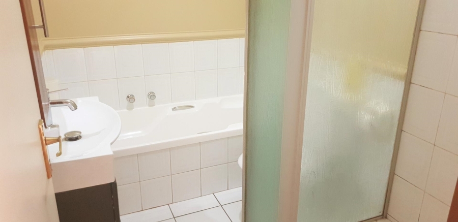 To Let 2 Bedroom Property for Rent in Melrose Estate Gauteng