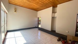 6 Bedroom Property for Sale in Garsfontein Gauteng