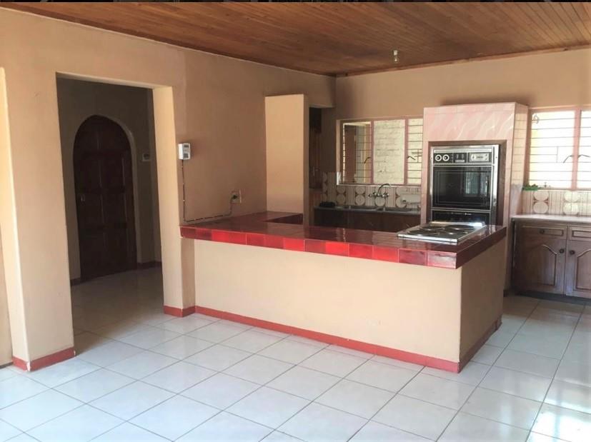 6 Bedroom Property for Sale in Garsfontein Gauteng