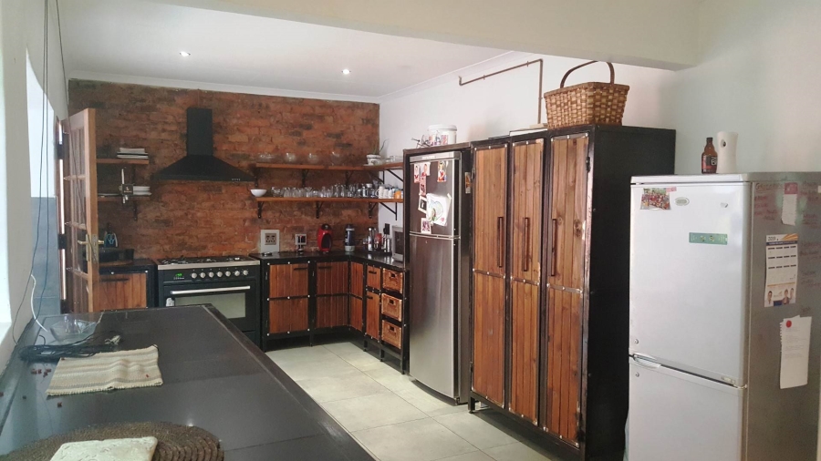 To Let 4 Bedroom Property for Rent in Faerie Glen Gauteng