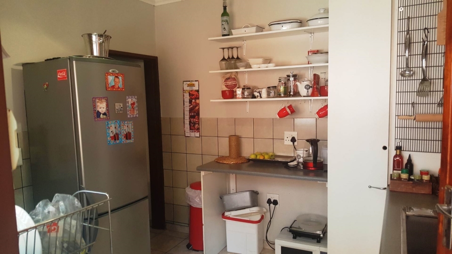 To Let 4 Bedroom Property for Rent in Faerie Glen Gauteng