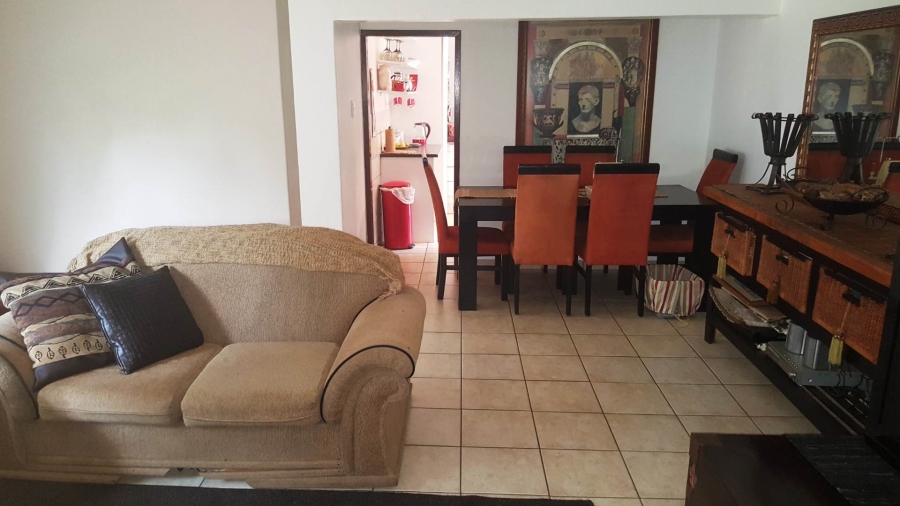 To Let 4 Bedroom Property for Rent in Faerie Glen Gauteng