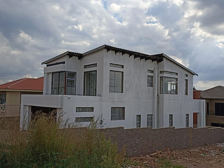 4 Bedroom Property for Sale in Wildtuinpark Gauteng