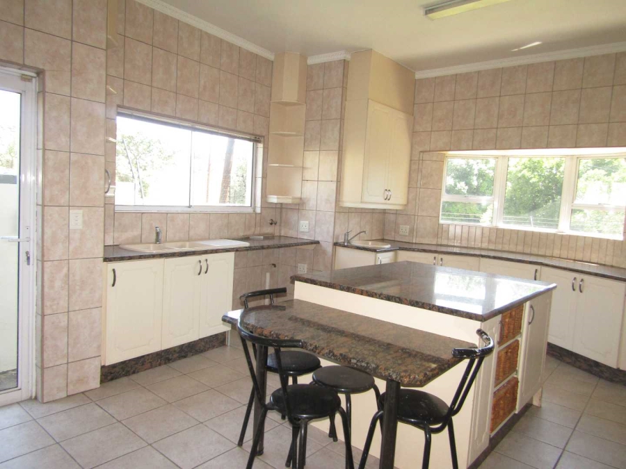 4 Bedroom Property for Sale in Glenhazel Gauteng