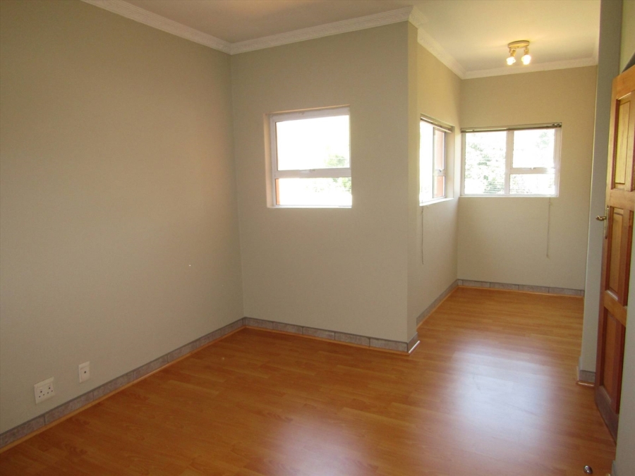 4 Bedroom Property for Sale in Glenhazel Gauteng