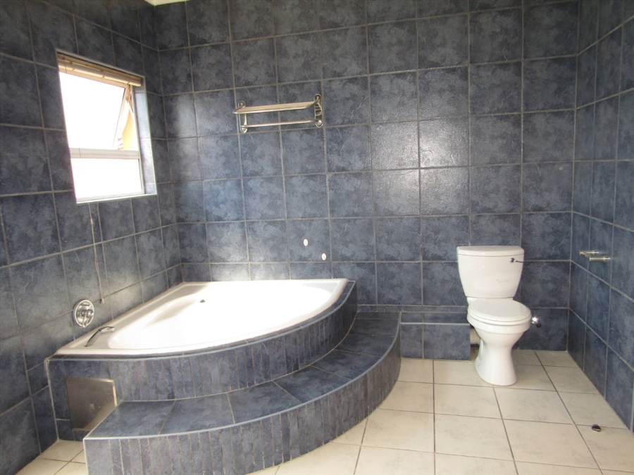 4 Bedroom Property for Sale in Glenhazel Gauteng