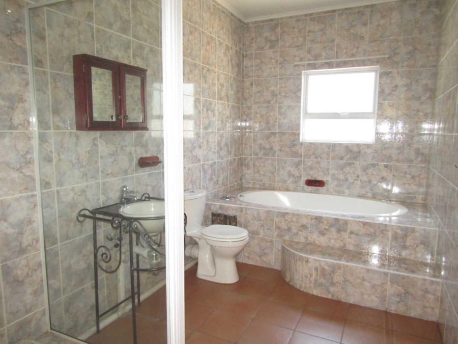 4 Bedroom Property for Sale in Glenhazel Gauteng