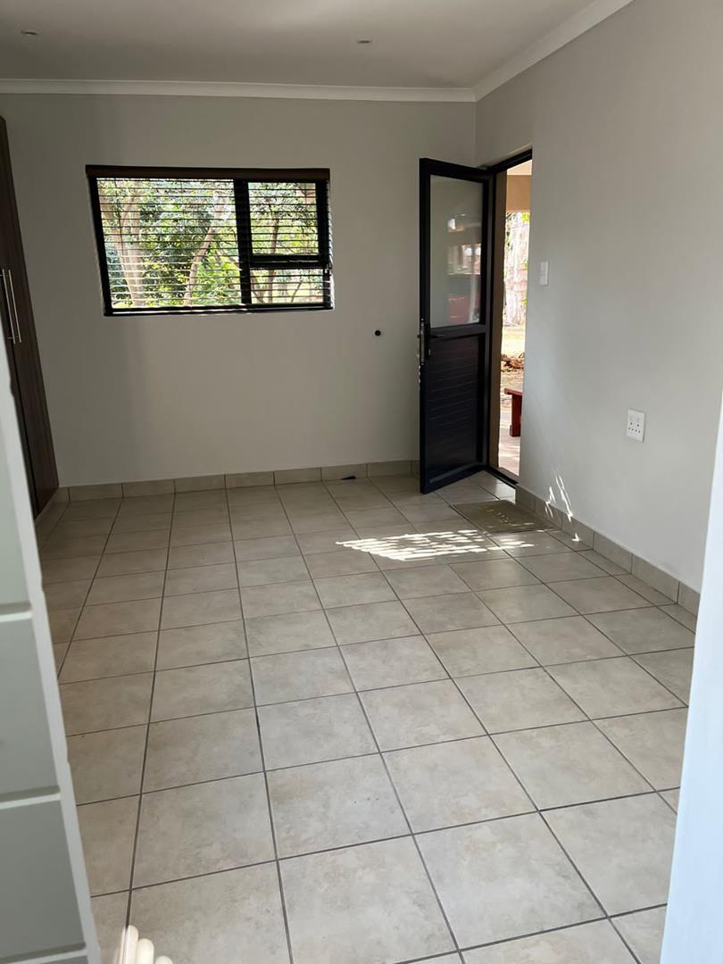 To Let 1 Bedroom Property for Rent in Die Hoewes Gauteng