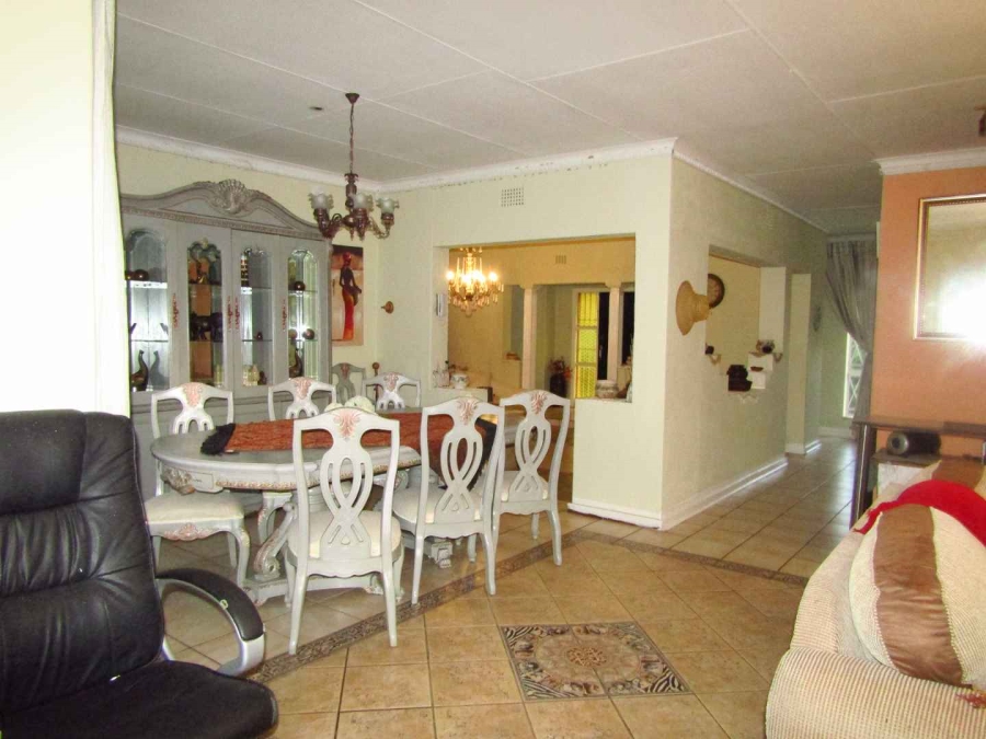 To Let 3 Bedroom Property for Rent in Brackendowns Gauteng