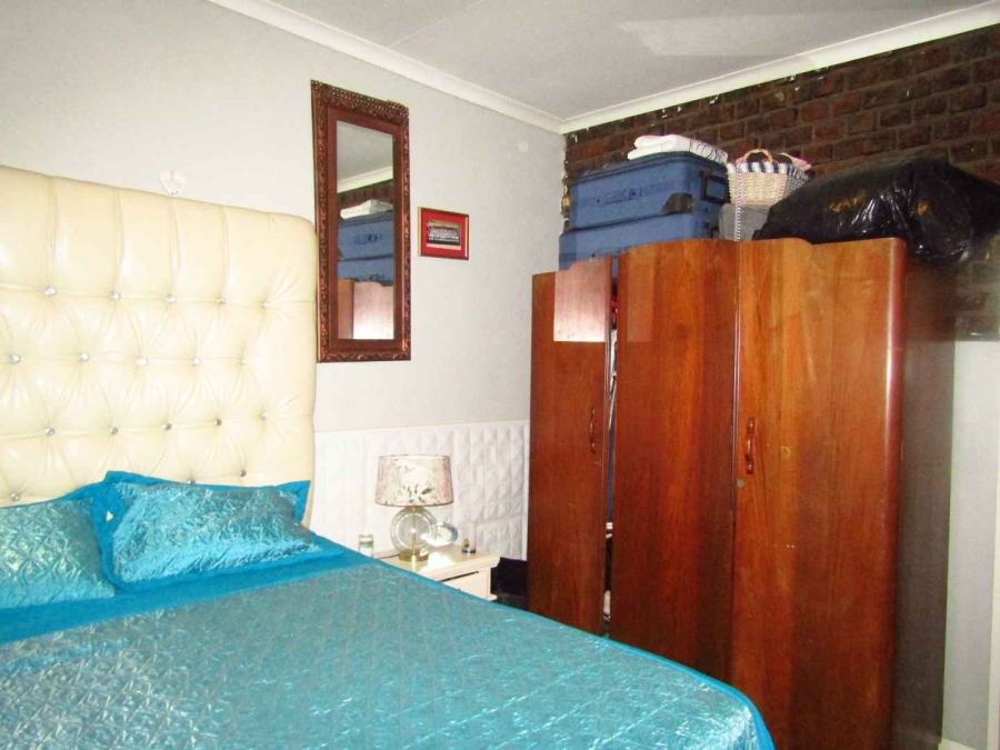 To Let 3 Bedroom Property for Rent in Brackendowns Gauteng