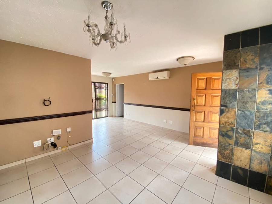 3 Bedroom Property for Sale in New Redruth Gauteng