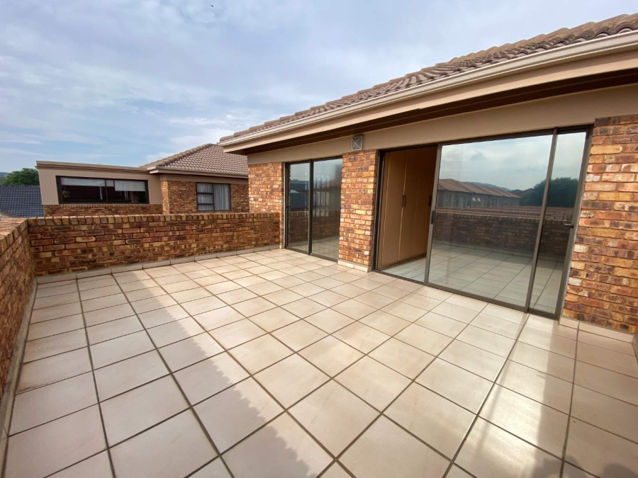 3 Bedroom Property for Sale in New Redruth Gauteng