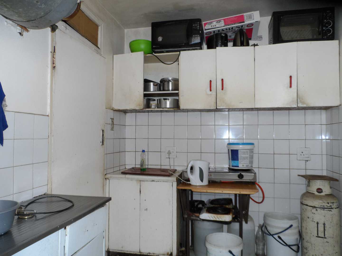 1 Bedroom Property for Sale in Hillbrow Gauteng