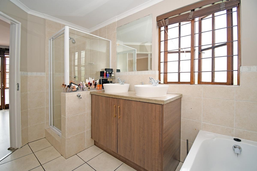 3 Bedroom Property for Sale in Rivonia Gauteng