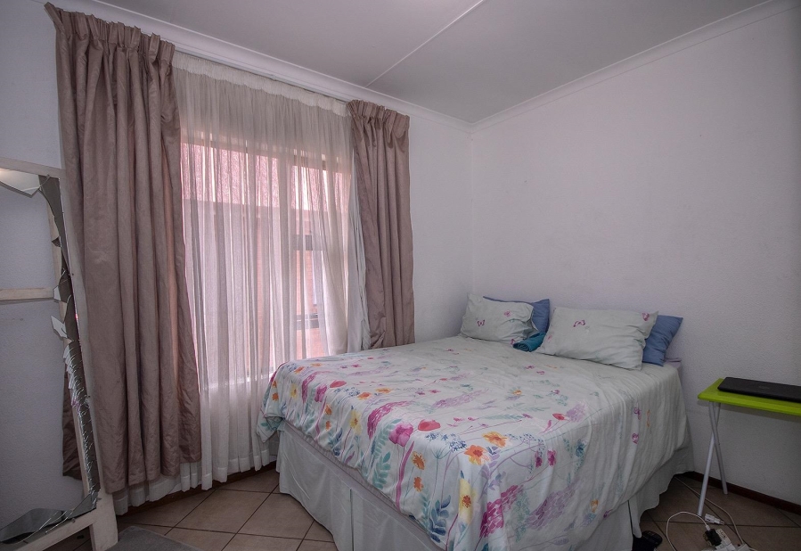 2 Bedroom Property for Sale in Alrode Gauteng