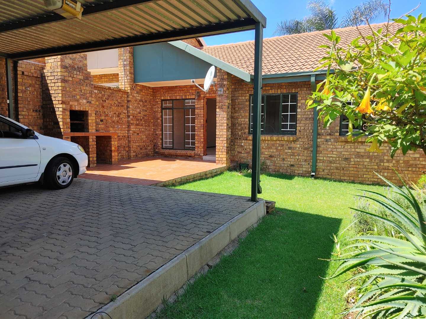 To Let 2 Bedroom Property for Rent in Elardus Park Gauteng