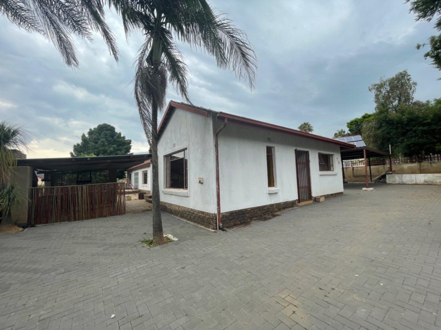 To Let 3 Bedroom Property for Rent in Birchleigh North Gauteng