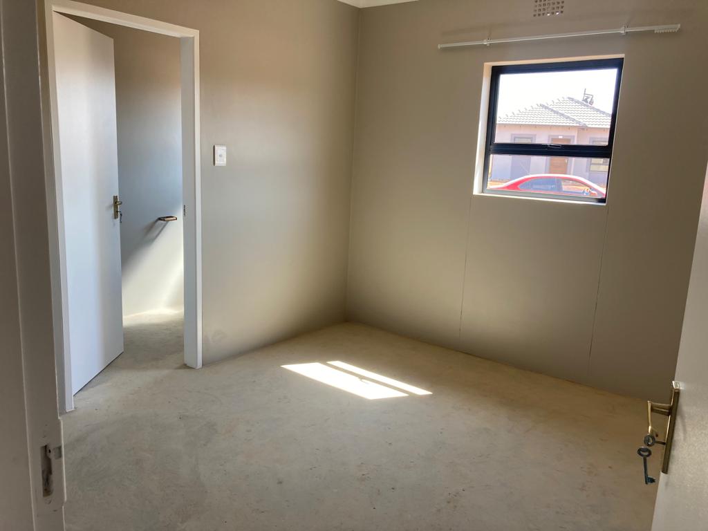 3 Bedroom Property for Sale in Clayville Gauteng