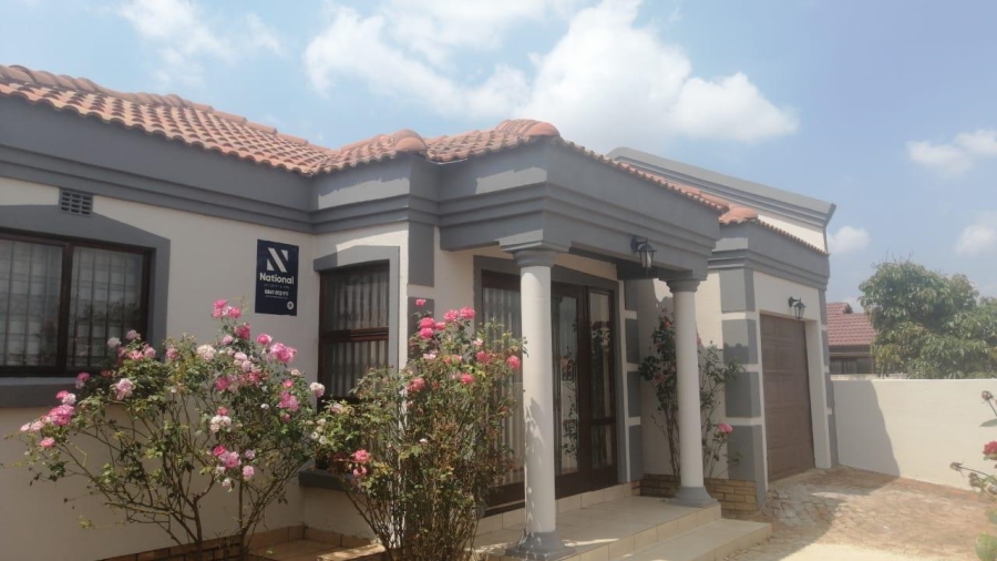 To Let 3 Bedroom Property for Rent in Roodekop Gauteng