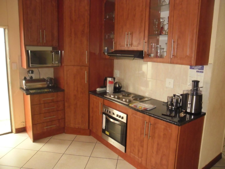 To Let 3 Bedroom Property for Rent in Roodekop Gauteng