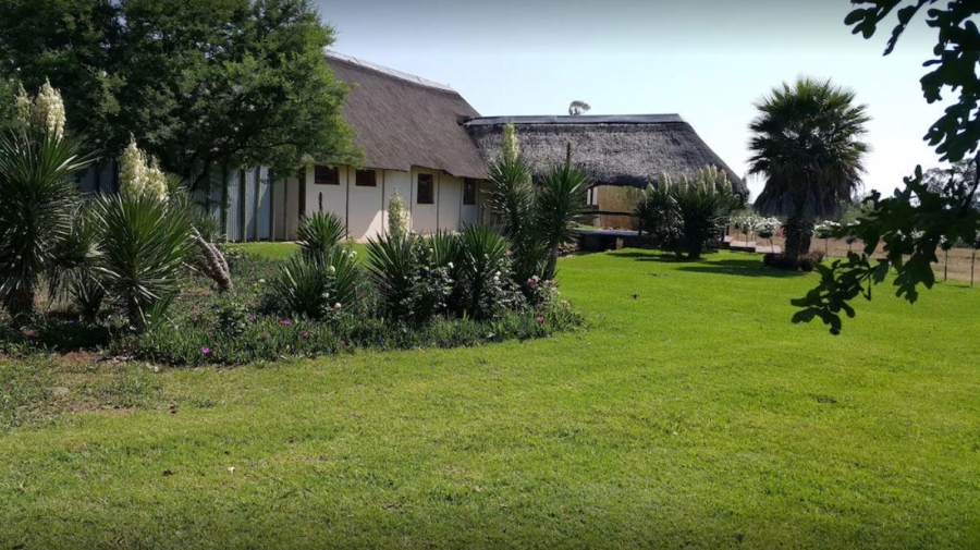 18 Bedroom Property for Sale in Hekpoort Gauteng