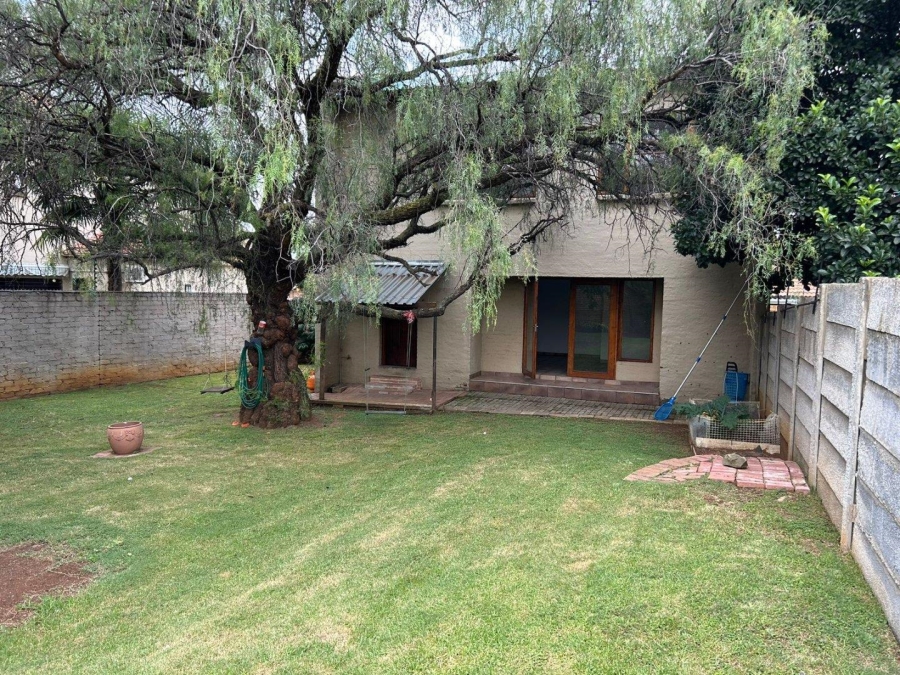 To Let 3 Bedroom Property for Rent in New Redruth Gauteng