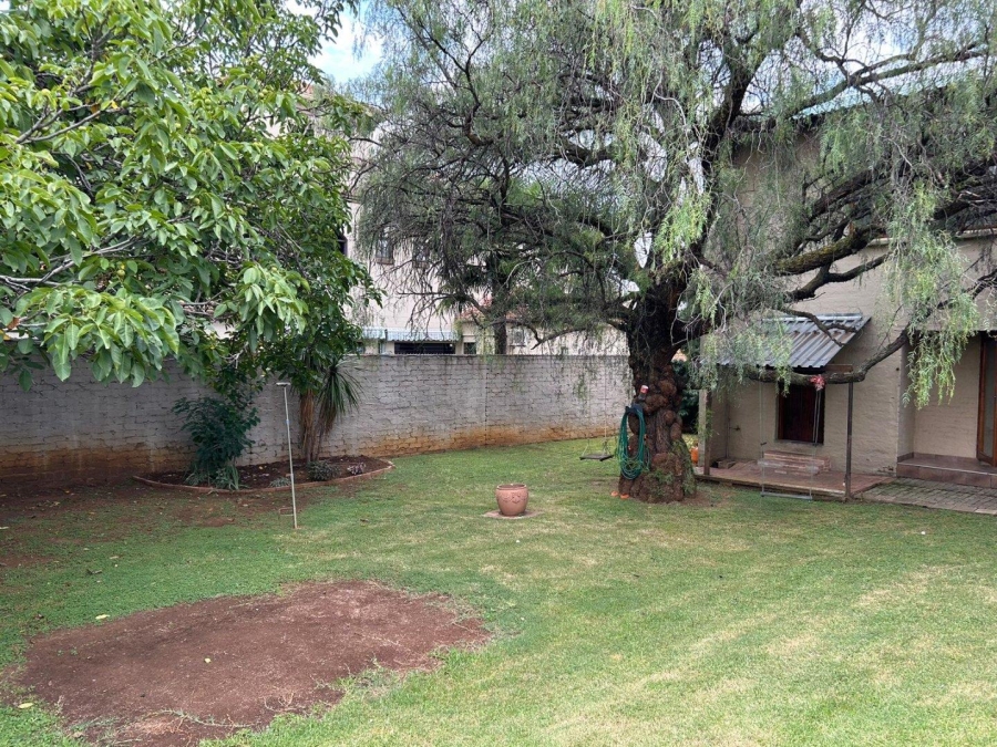 To Let 3 Bedroom Property for Rent in New Redruth Gauteng