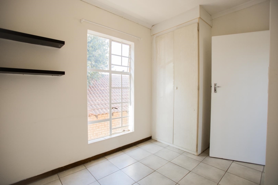 To Let 2 Bedroom Property for Rent in Olympus AH Gauteng