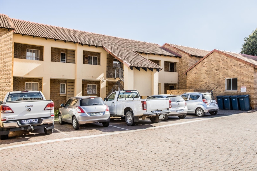 To Let 2 Bedroom Property for Rent in Olympus AH Gauteng