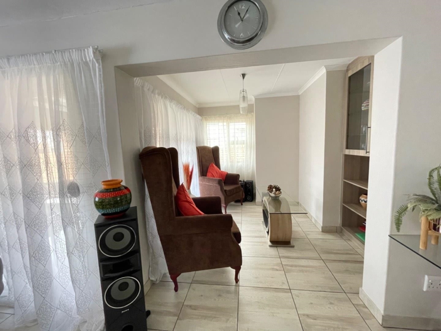 4 Bedroom Property for Sale in Pomona Gauteng