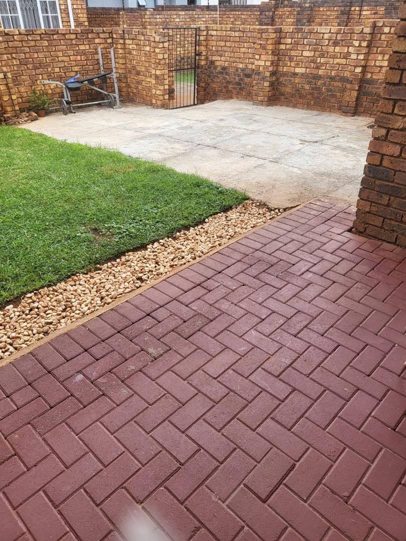 2 Bedroom Property for Sale in Clarina Gauteng