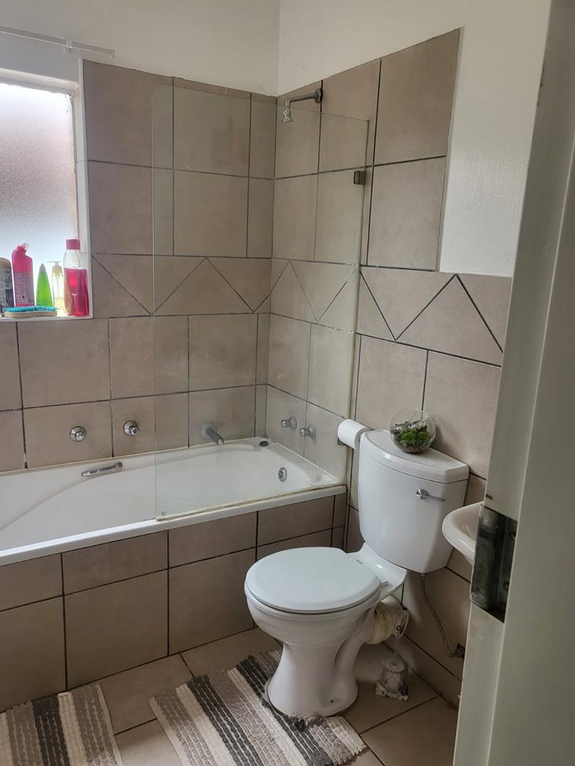 2 Bedroom Property for Sale in Clarina Gauteng