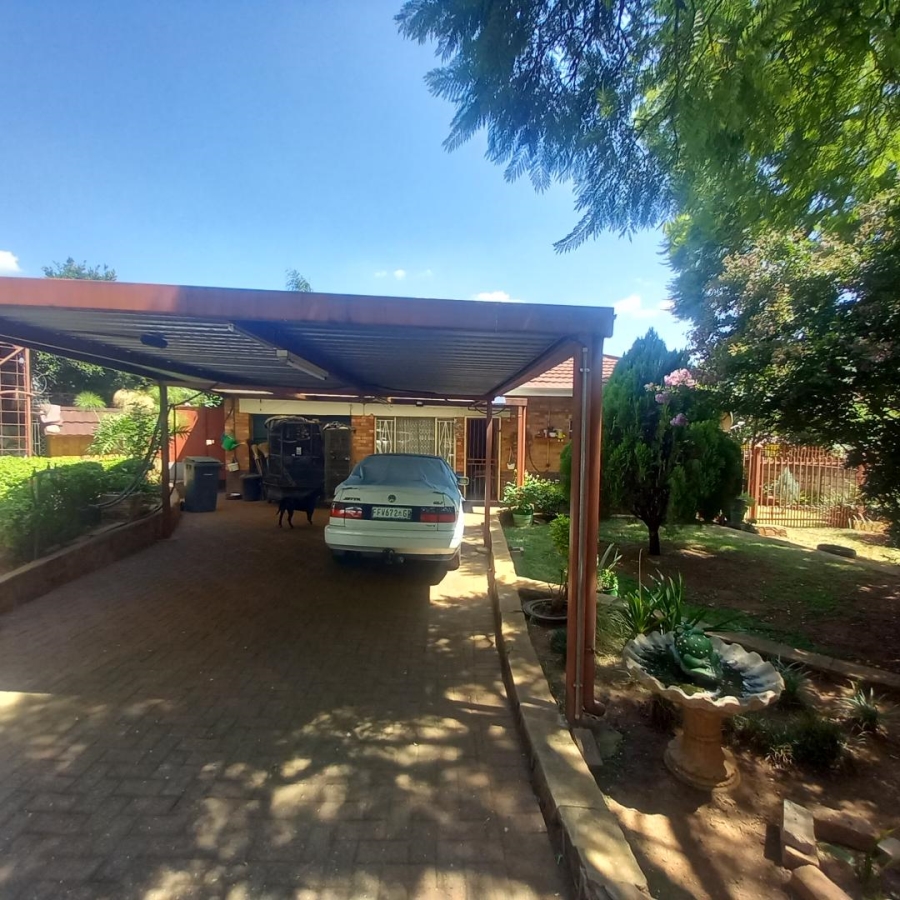 4 Bedroom Property for Sale in Proclamation Hill Gauteng