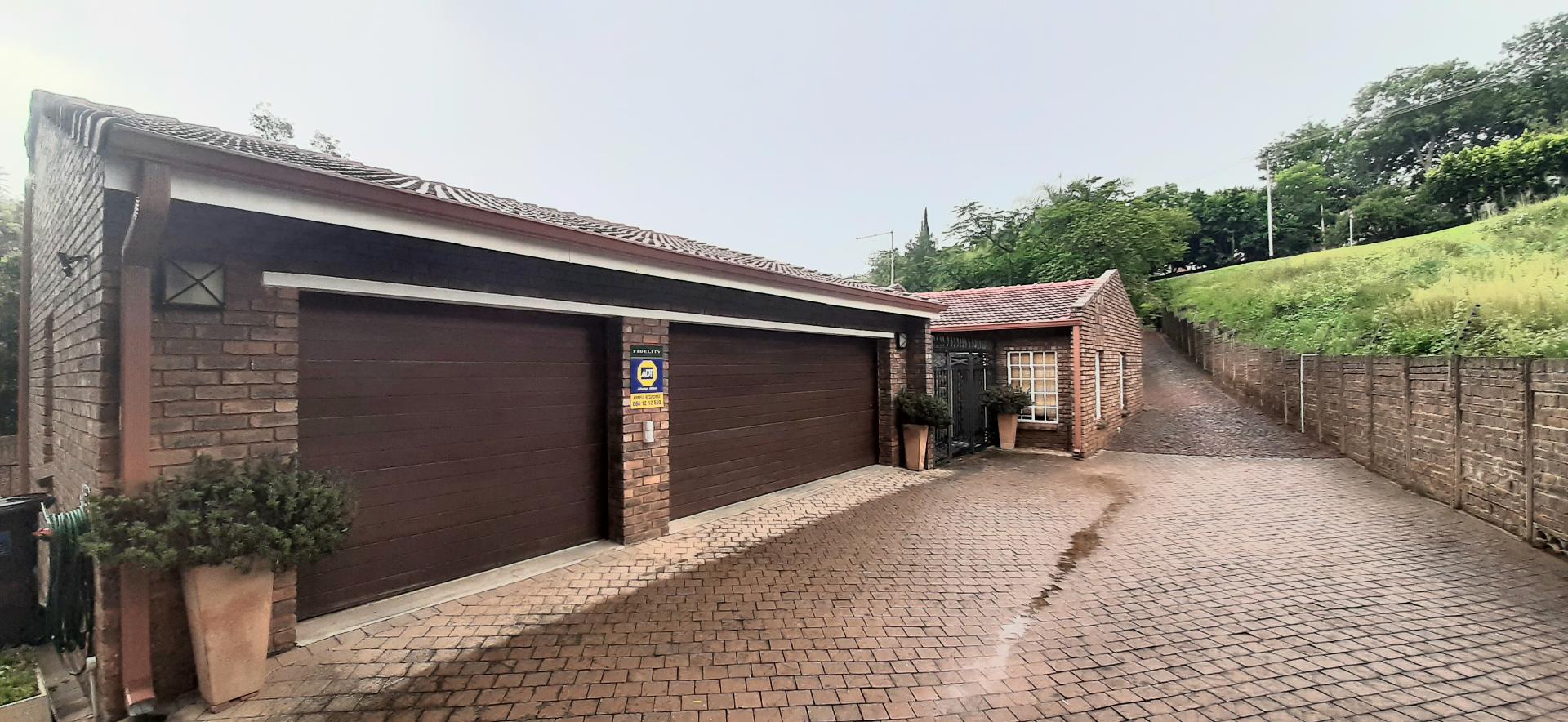 5 Bedroom Property for Sale in Waterkloof Gauteng