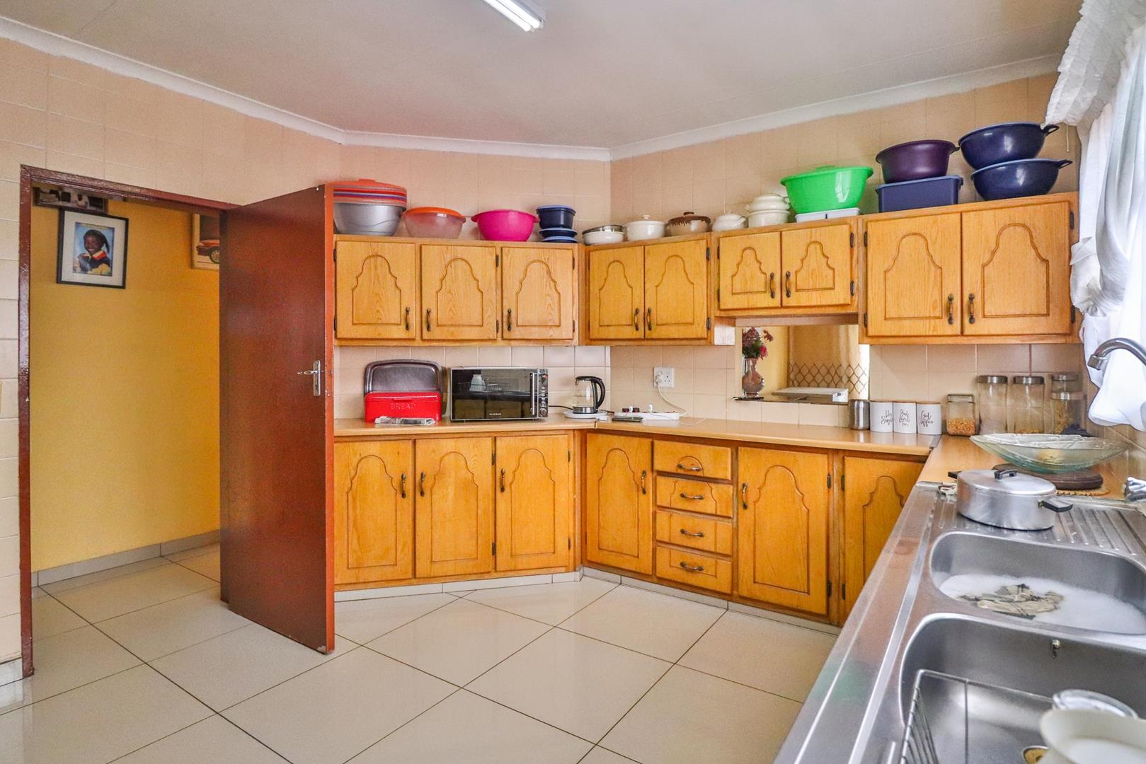 4 Bedroom Property for Sale in Bakerton Gauteng