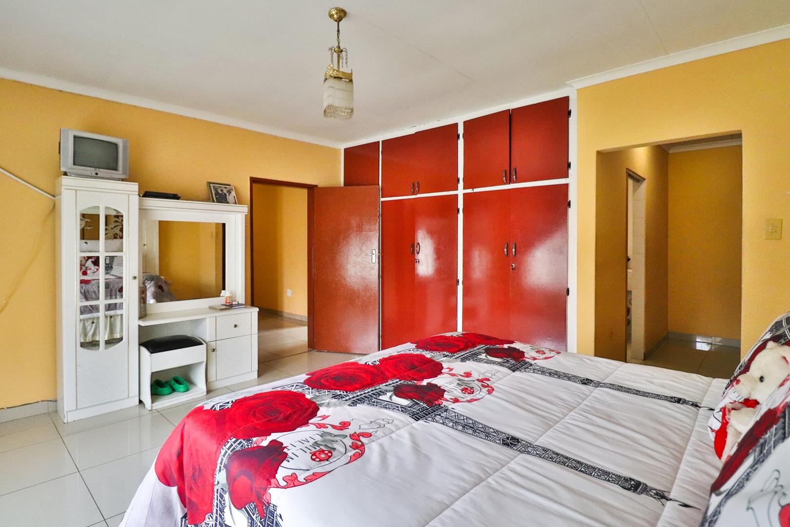 4 Bedroom Property for Sale in Bakerton Gauteng