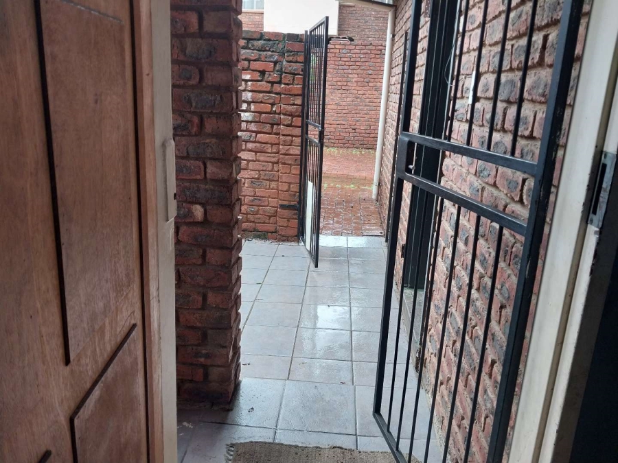 2 Bedroom Property for Sale in Silverton Gauteng