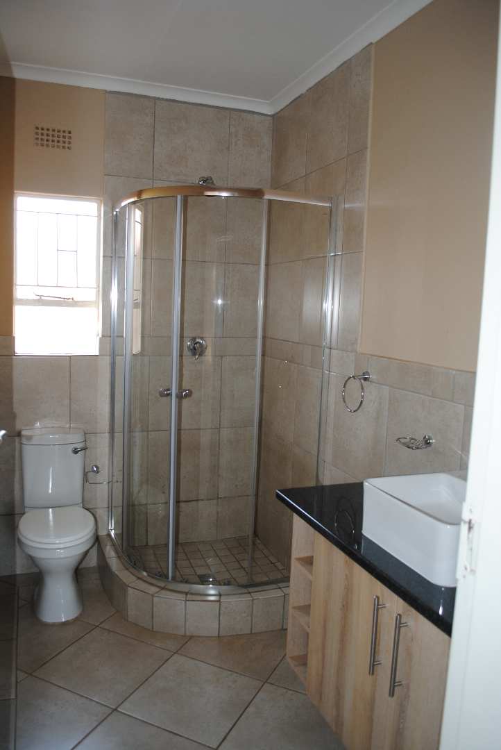 2 Bedroom Property for Sale in Kookrus Gauteng