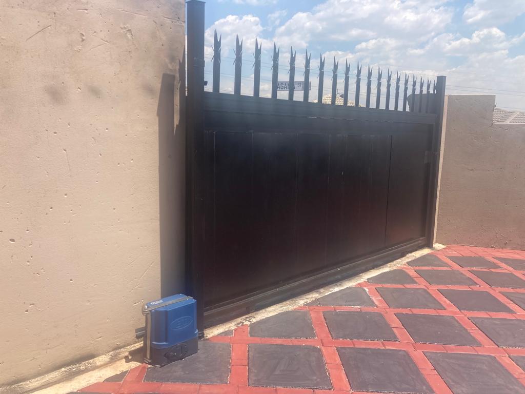 3 Bedroom Property for Sale in Riverside View Gauteng